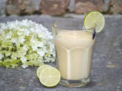 Health Drink: Mango / Limetten-Joghurt Drink